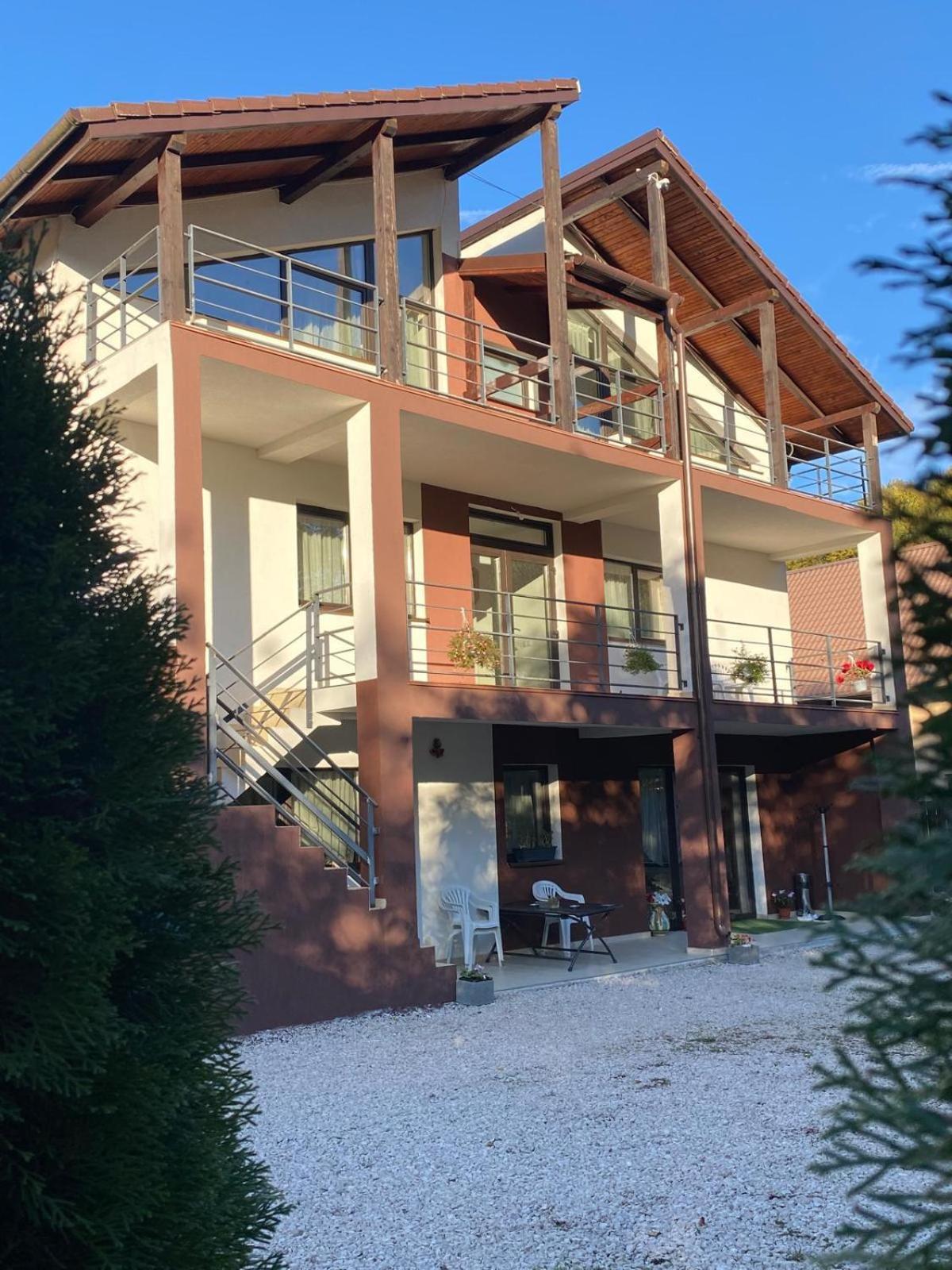 Vila Emma Rîşnov Buitenkant foto